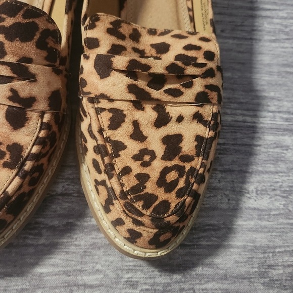 ASOS Leopard Print Flats - Picture 3 of 16